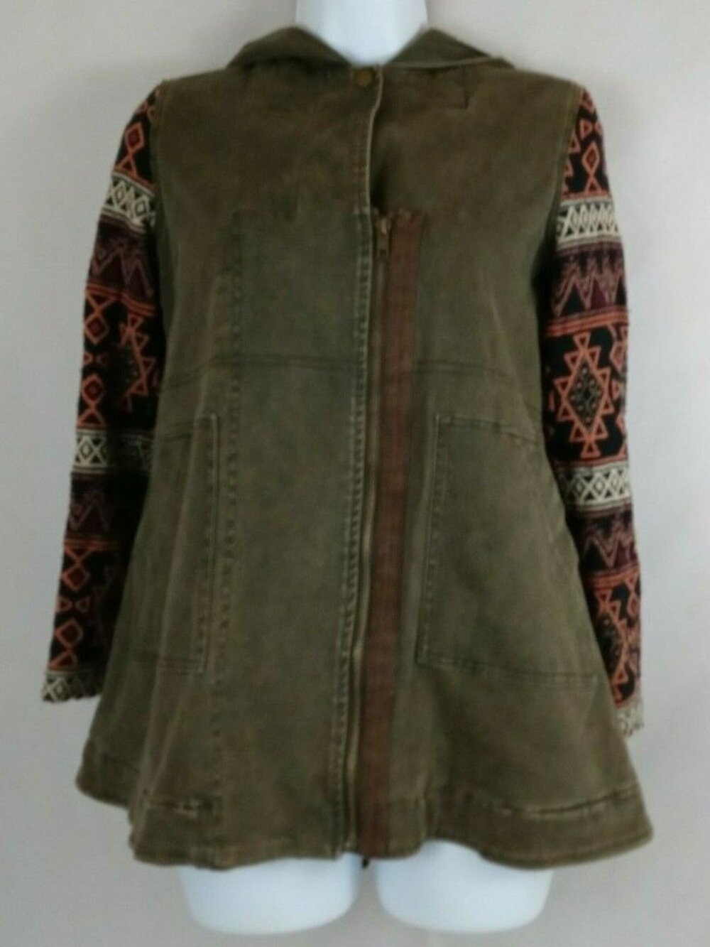 Miss Me Girls Denim Jacket Sweatshirt Hoodie Zipper-Front Aztec Design Size L